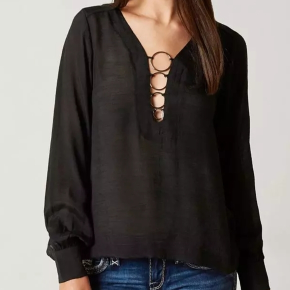 NWT! Buckle Brand Black Metal Ring Top ~ Size Small~ - Picture 2 of 16